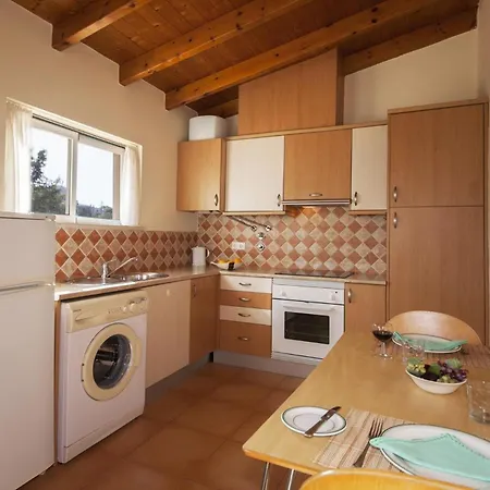 A14 - Cozy Torraltinha アパート